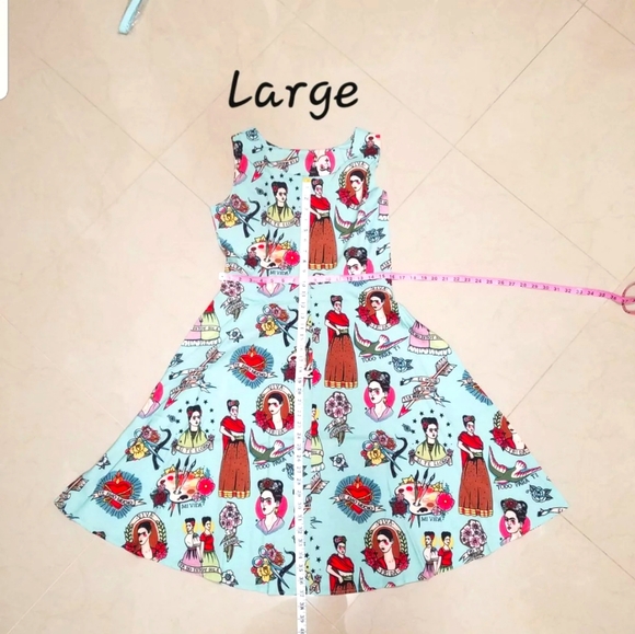 Frida Kahlo dress - Picture 6 of 8